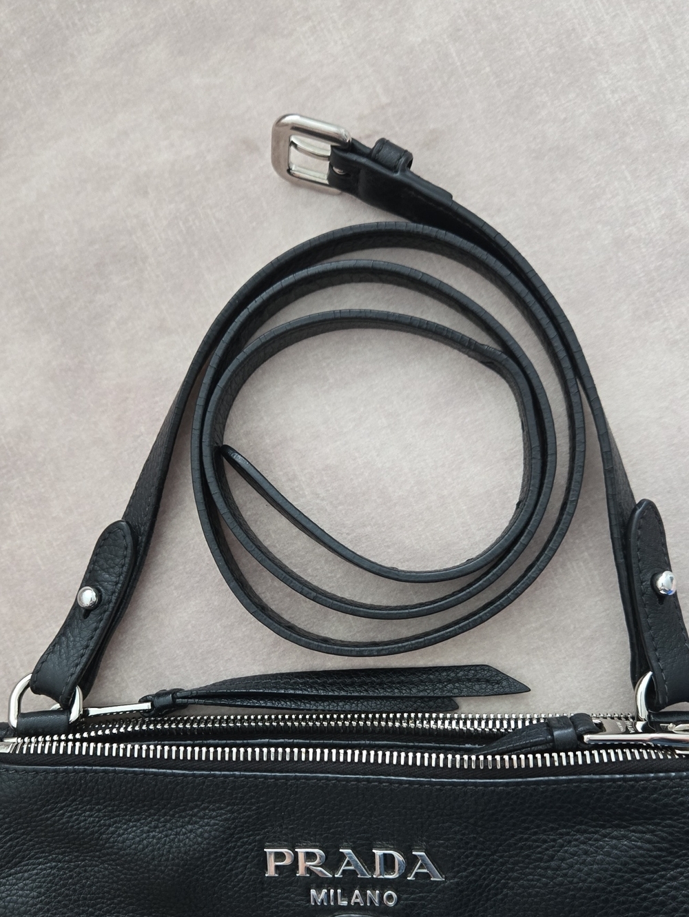 Prada Vitello Phenix Bandoliera Crossbody Bag with Silver-Tone Logo - Picture 13 of 16